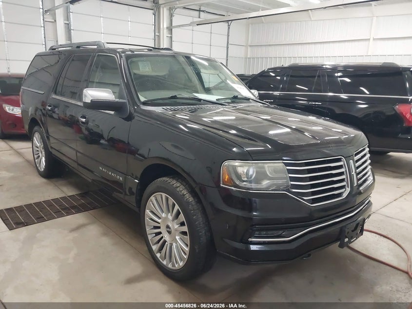 2016 LINCOLN NAVIGATOR L auction photo 1