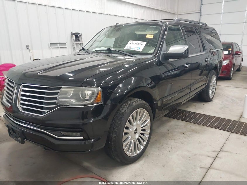2016 LINCOLN NAVIGATOR L auction photo 2