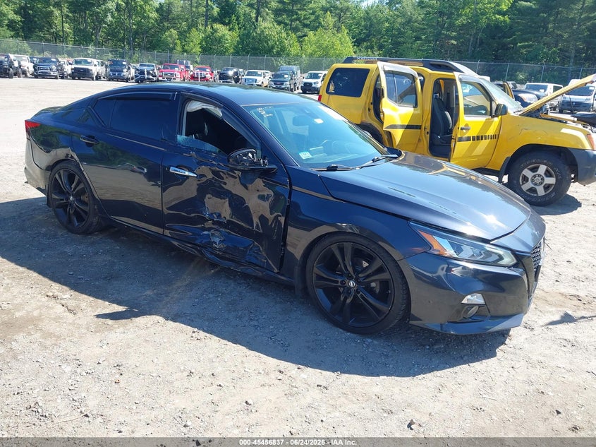 2019 NISSAN ALTIMA auction photo 1