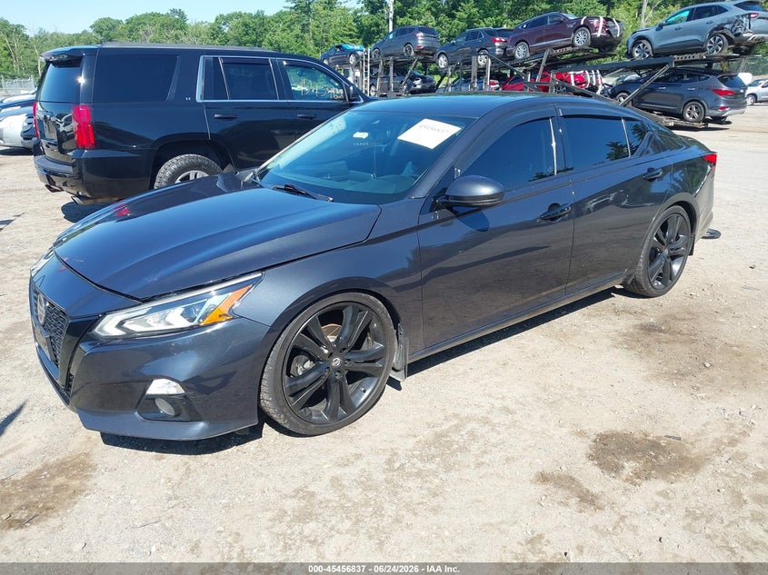 2019 NISSAN ALTIMA auction photo 2
