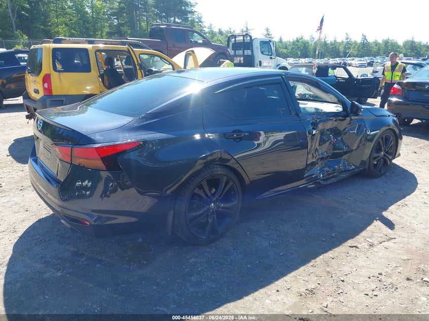 2019 NISSAN ALTIMA auction photo 4