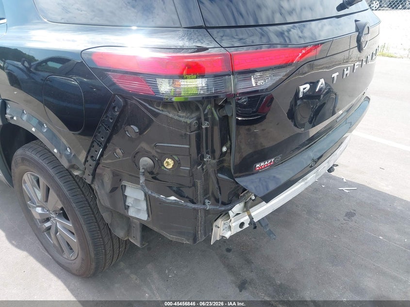 2022 NISSAN PATHFINDER auction photo 6