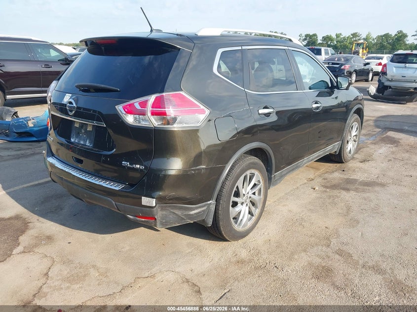 2015 NISSAN ROGUE auction photo 4
