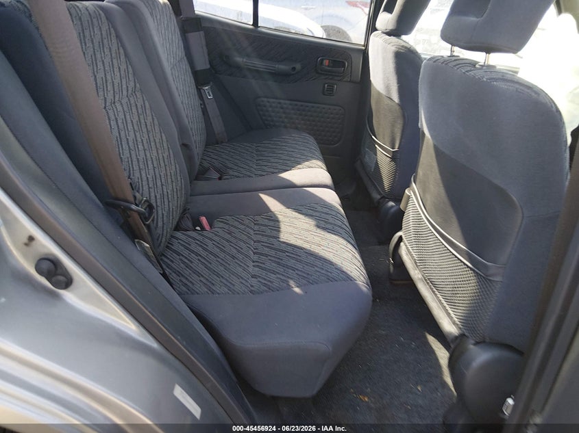 2000 TOYOTA RAV4 auction photo 8