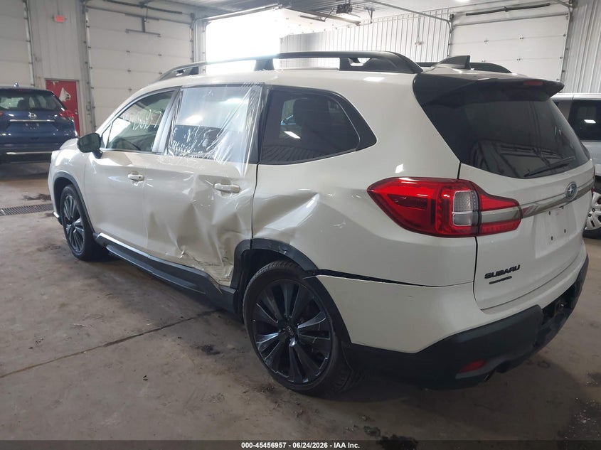 2022 Subaru Ascent Onyx Edition VIN: 4S4WMAJD8N3426476 Lot: 45456957