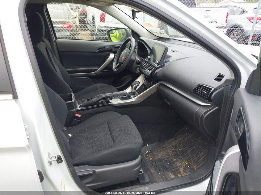 2023 MITSUBISHI ECLIPSE CROSS auction photo 5