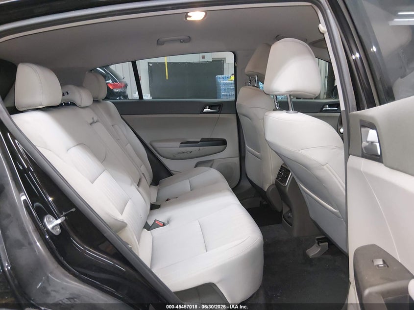 2017 KIA SPORTAGE auction photo 8