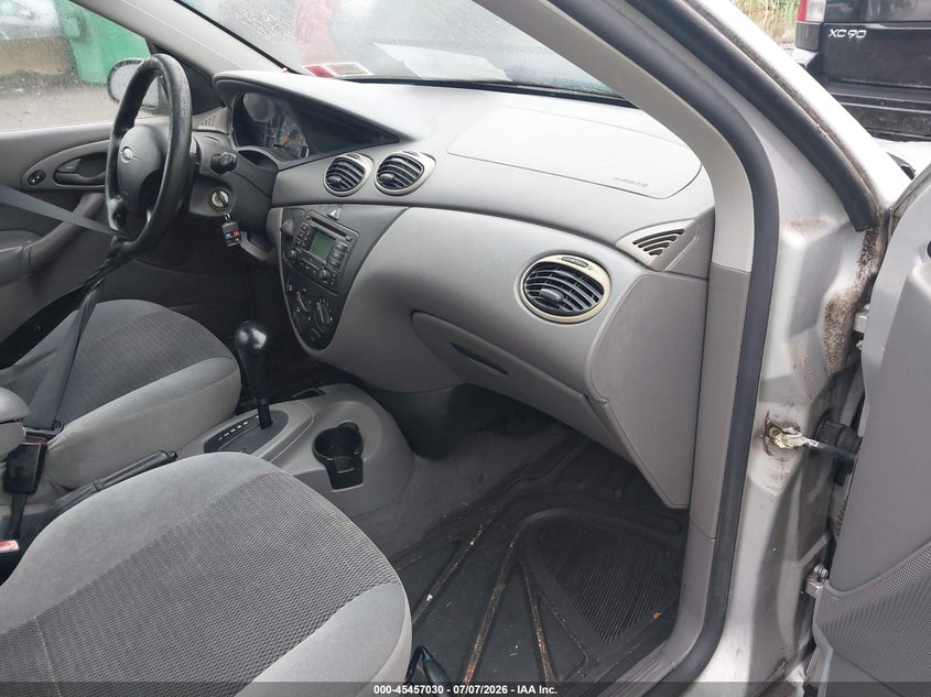 2003 FORD FOCUS auction photo 5