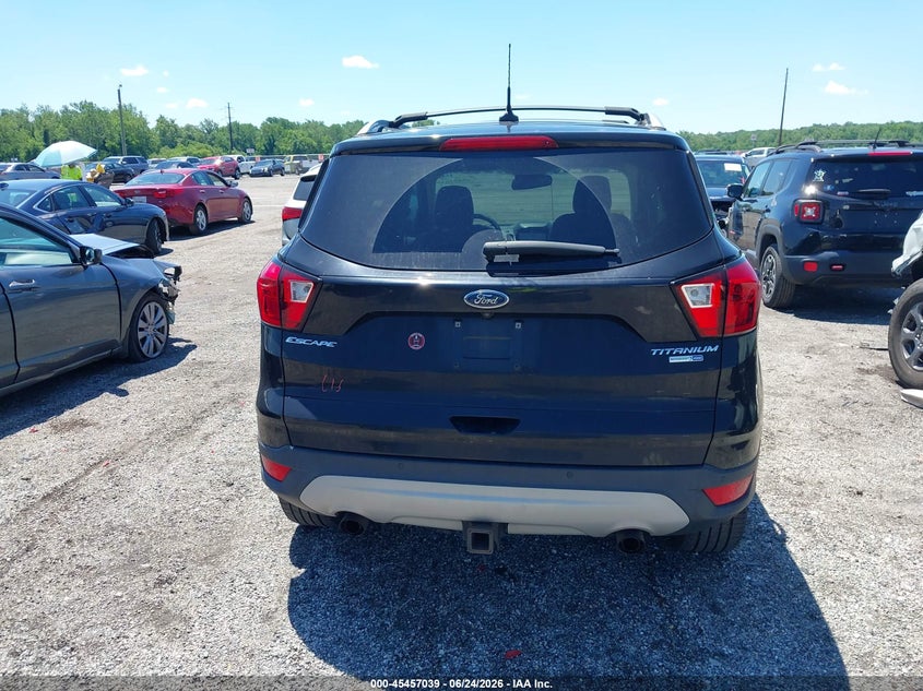 FORD ESCAPE 2019 VIN 1FMCU9J93KUA44133