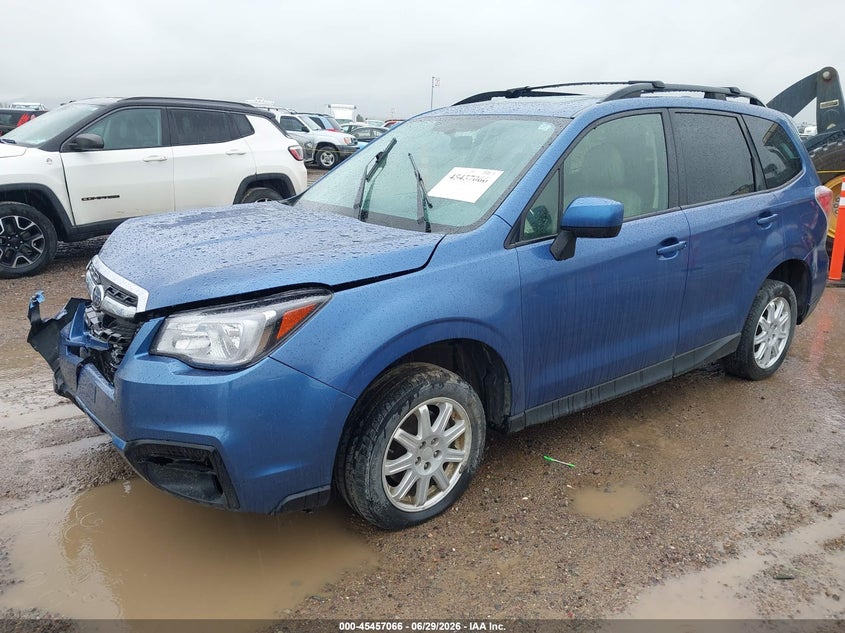 2017 SUBARU FORESTER auction photo 2