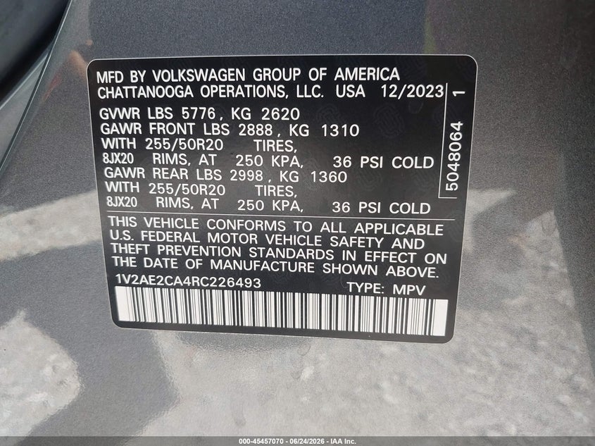 2024 VOLKSWAGEN ATLAS CROSS SPORT 2.0T SEL R-LINE — Photo 9