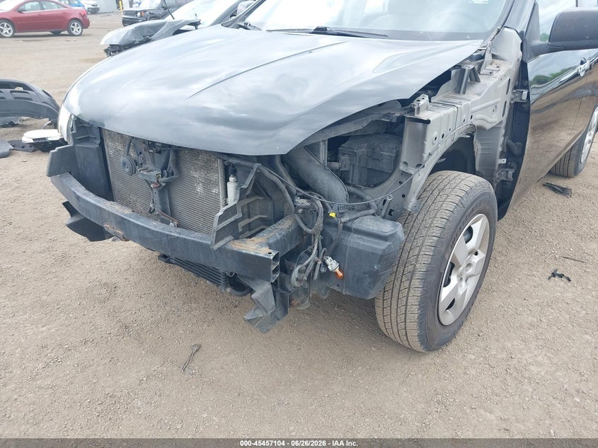 2010 NISSAN ROGUE auction photo 6