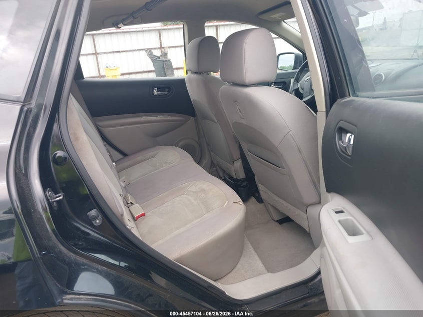 2010 NISSAN ROGUE auction photo 8