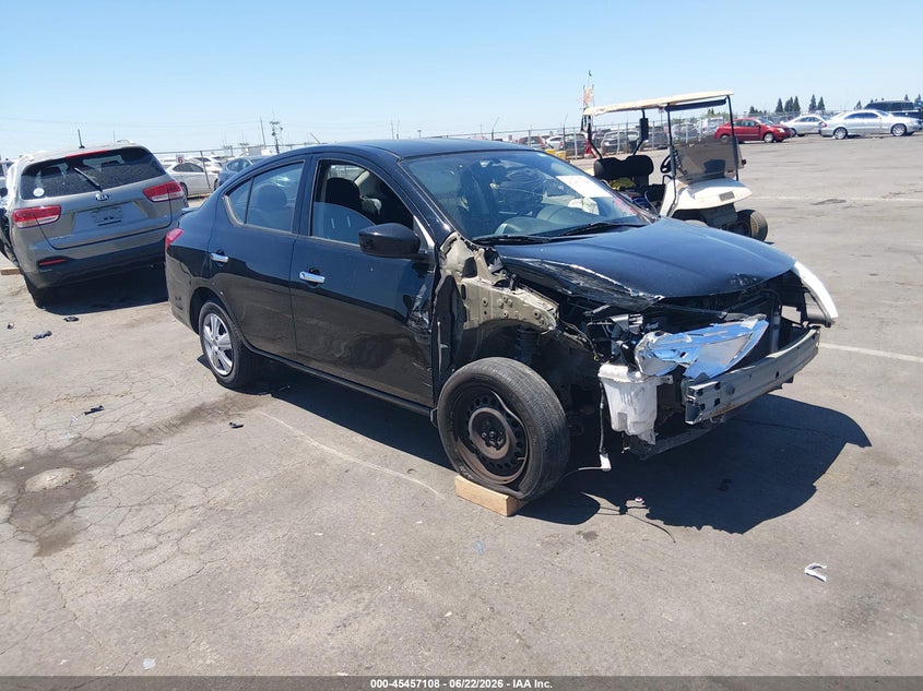 2018 Nissan Versa