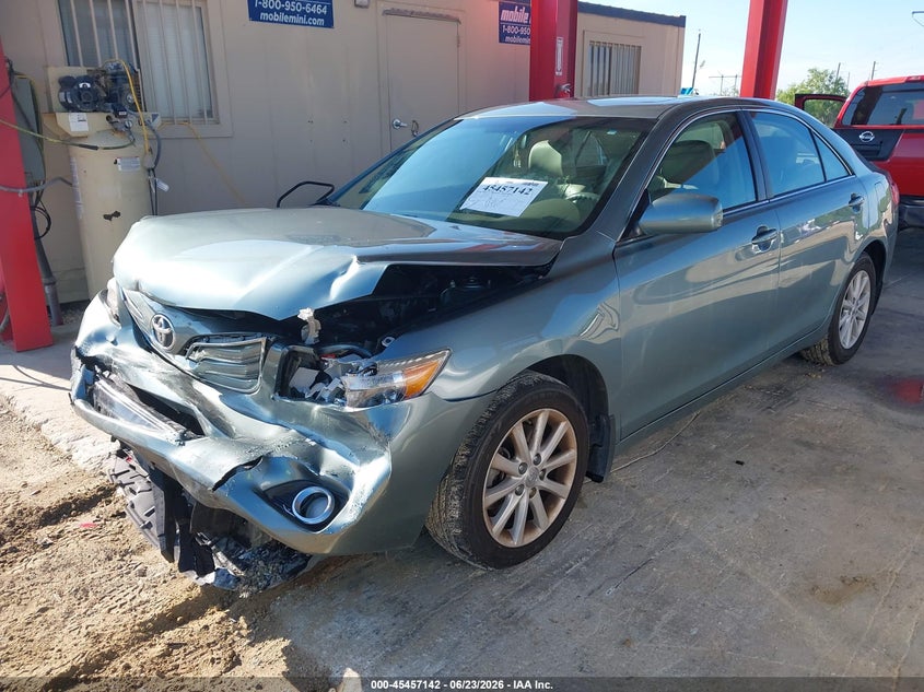2011 TOYOTA CAMRY auction photo 2