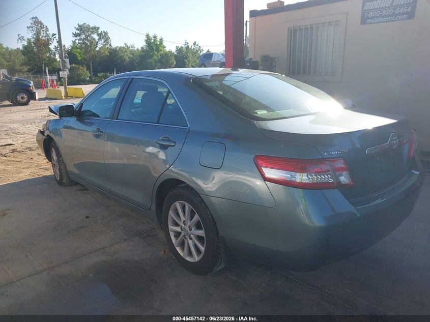 2011 TOYOTA CAMRY auction photo 3