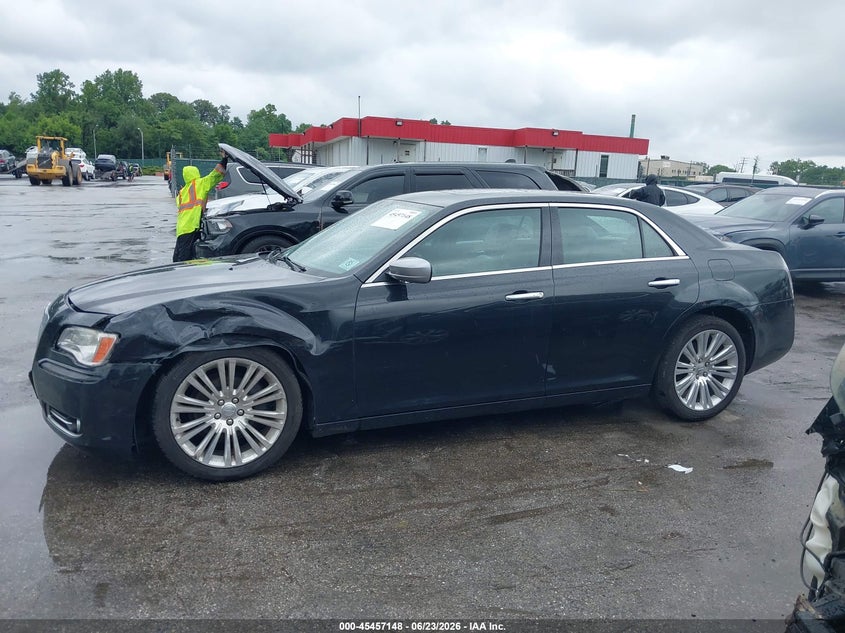 2014 Chrysler 300C John Varvatos Luxury Edition VIN: 2C3CCADGXEH179267 Lot: 45457148