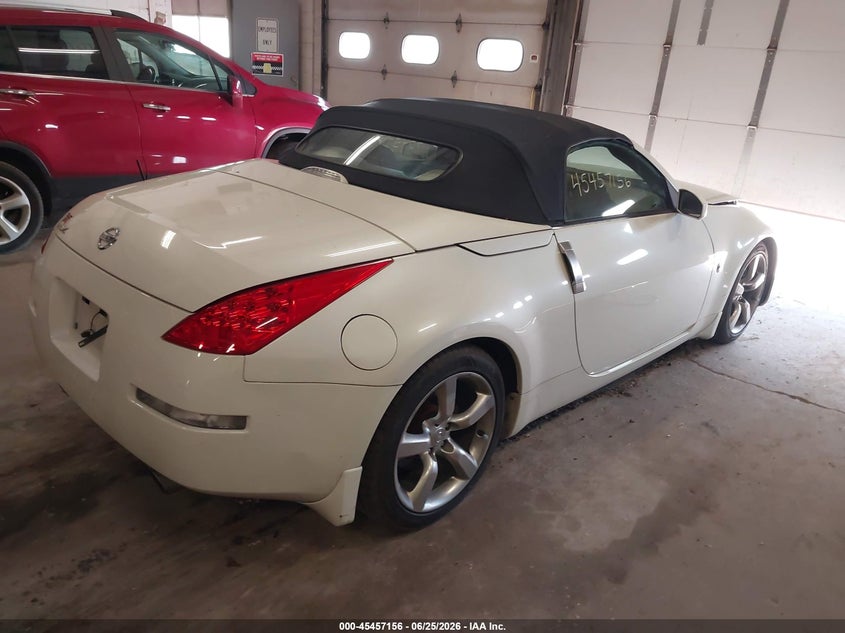 2006 NISSAN 350Z auction photo 4