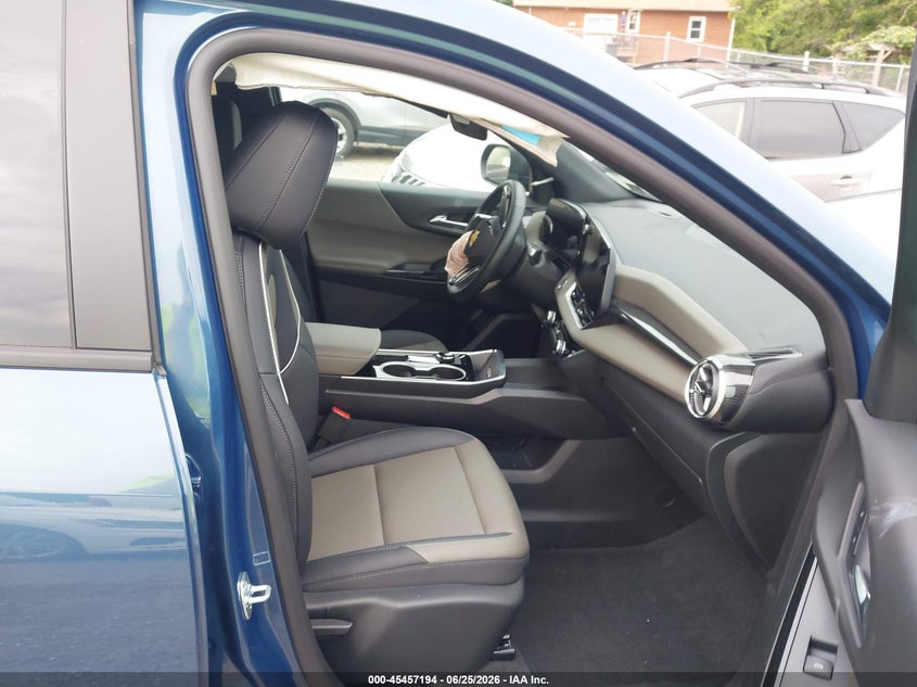 2026 CHEVROLET EQUINOX auction photo 5