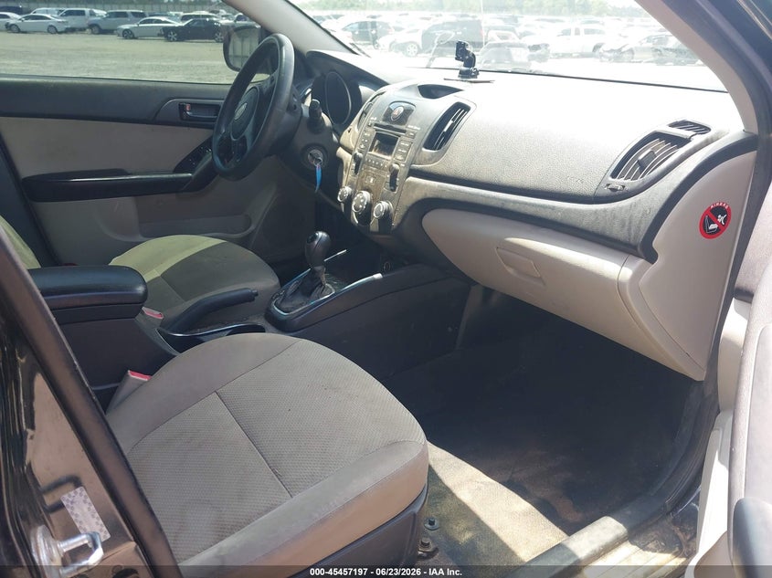 2011 KIA FORTE SEDAN 2.0L I-4 DOHC, VVT, 156HP