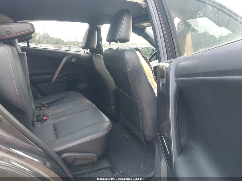 2018 TOYOTA RAV4 auction photo 8