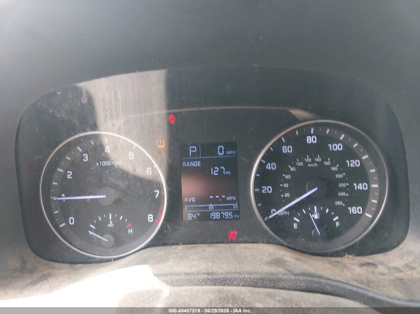 2017 HYUNDAI ELANTRA auction photo 7