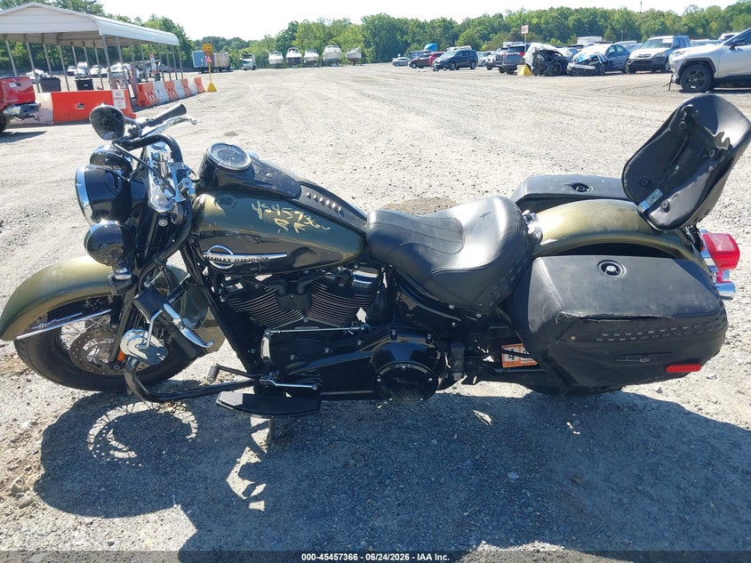 2018 Harley-Davidson Flhc Heritage Classic VIN: 1HD1YAJ17JC014261 Lot: 45457366