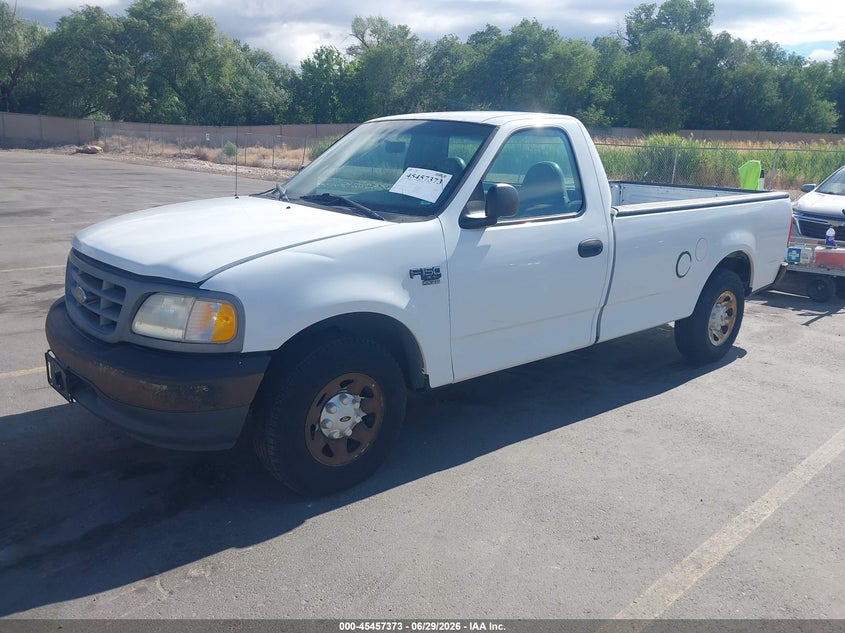 2001 Ford F-150, Normal Wear & Tear, IAAI, VIN 2FTPF17Z01CA75704 — photo 2