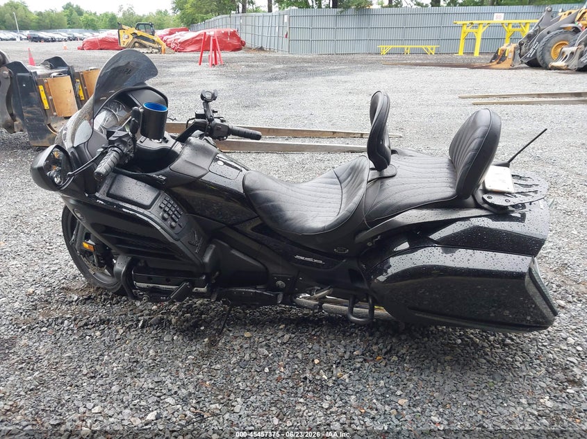 2013 Honda Gl1800 B VIN: JH2SC684XDK001703 Lot: 45457375