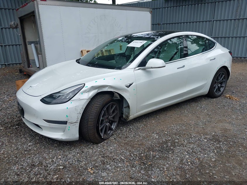 2019 Tesla Model 3, Left Side, IAAI, VIN 5YJ3E1EB8KF421533 — photo 2
