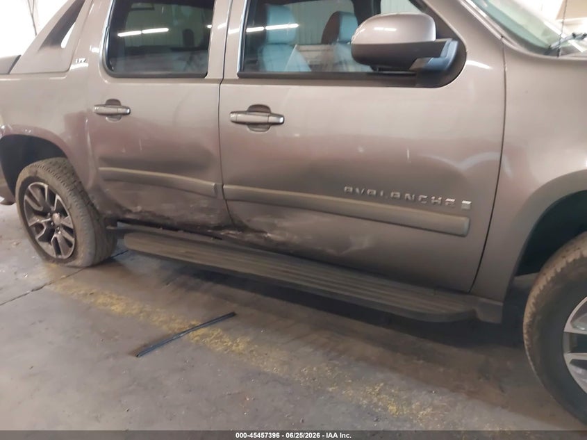 2007 Chevrolet Avalanche 1500 Ltz VIN: 3GNFK12397G156200 Lot: 45457396