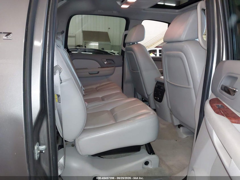 2007 Chevrolet Avalanche 1500 Ltz VIN: 3GNFK12397G156200 Lot: 45457396