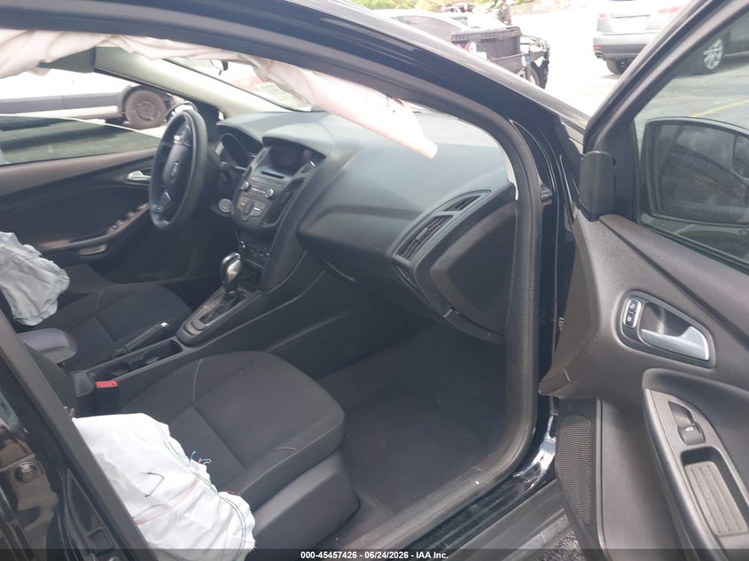 2016 FORD FOCUS auction photo 5