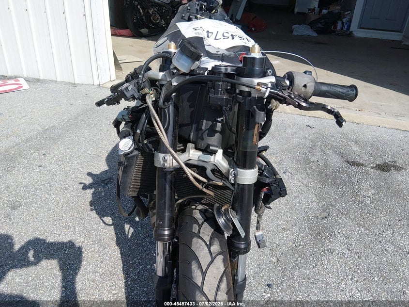 2004 YAMAHA YZFR1 auction photo 5