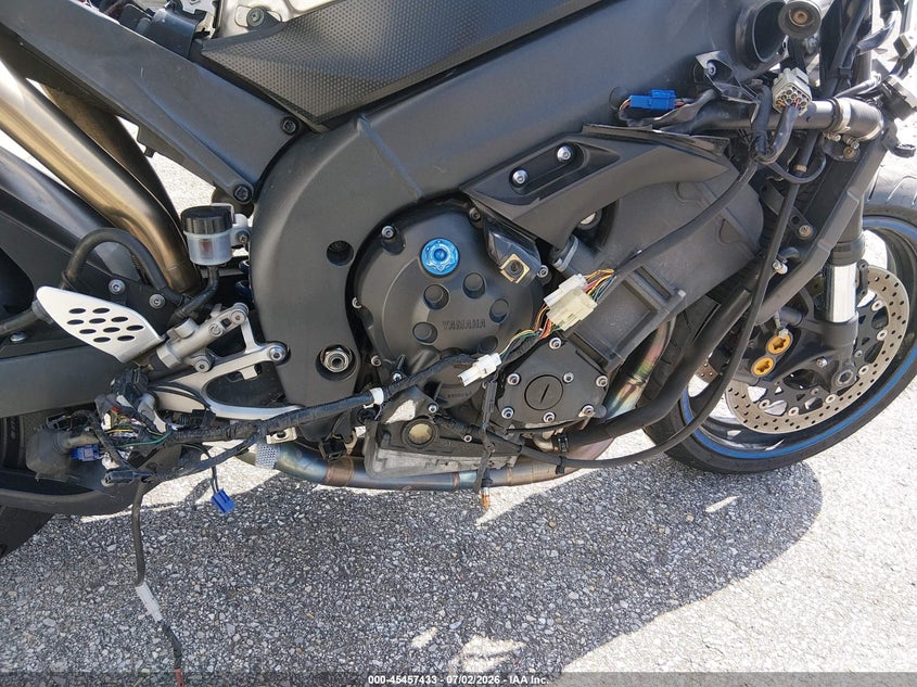 2004 YAMAHA YZFR1 auction photo 8