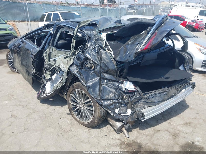 2024 LEXUS ES 300H auction photo 3