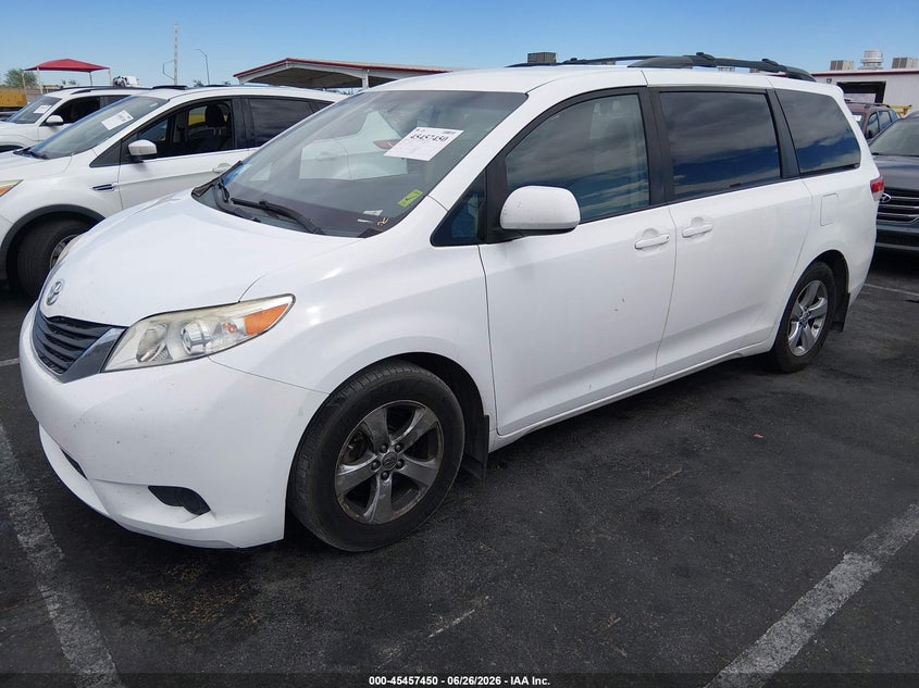 2014 Toyota Sienna Le V6 8 Passenger 5TDKK3DC4ES489824 photo 1