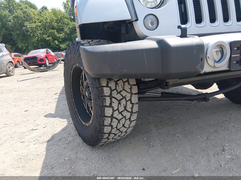 2017 Jeep Wrangler Unlimited Sahara VIN: 1C4HJWEG7HL738557 Lot: 45457497