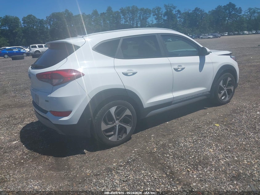 2017 HYUNDAI TUCSON auction photo 4