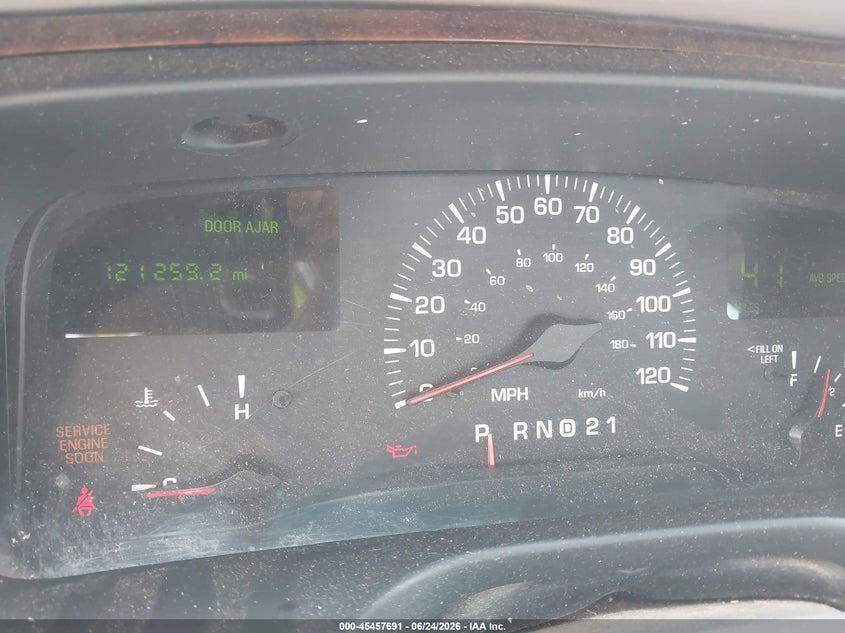 2000 Lincoln Town Car Executive VIN: 1LNHM81W6YY936965 Lot: 45457691