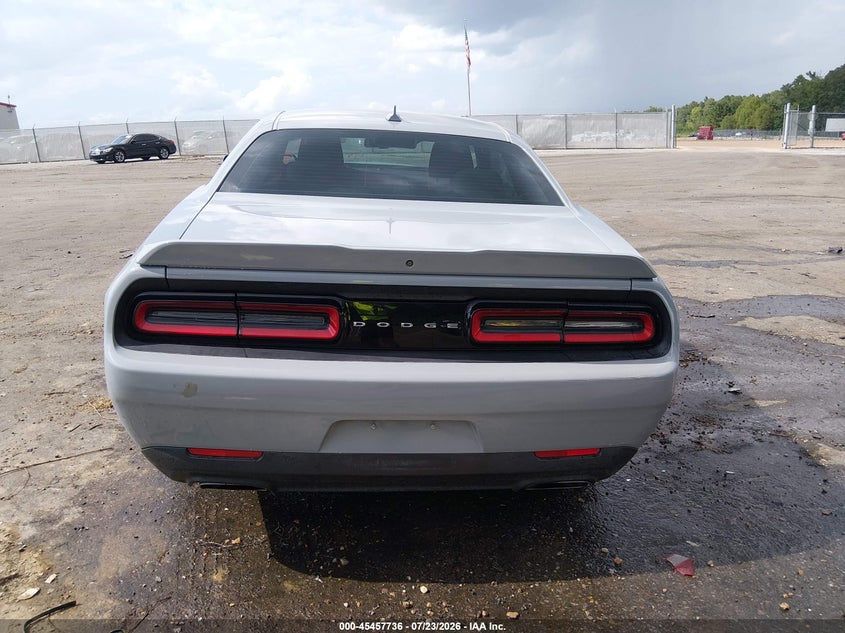 DODGE CHALLENGER - zdjęcie 17