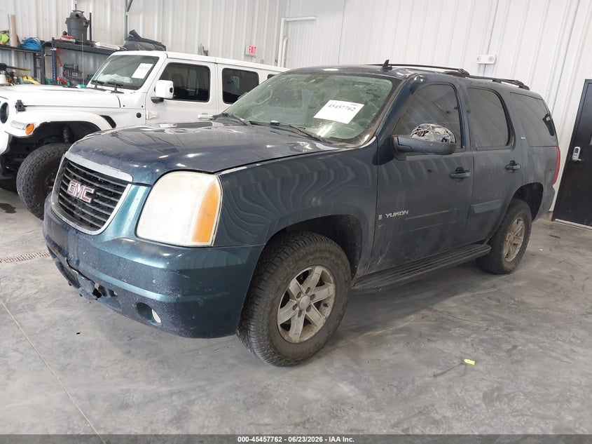 2007 GMC YUKON auction photo 2