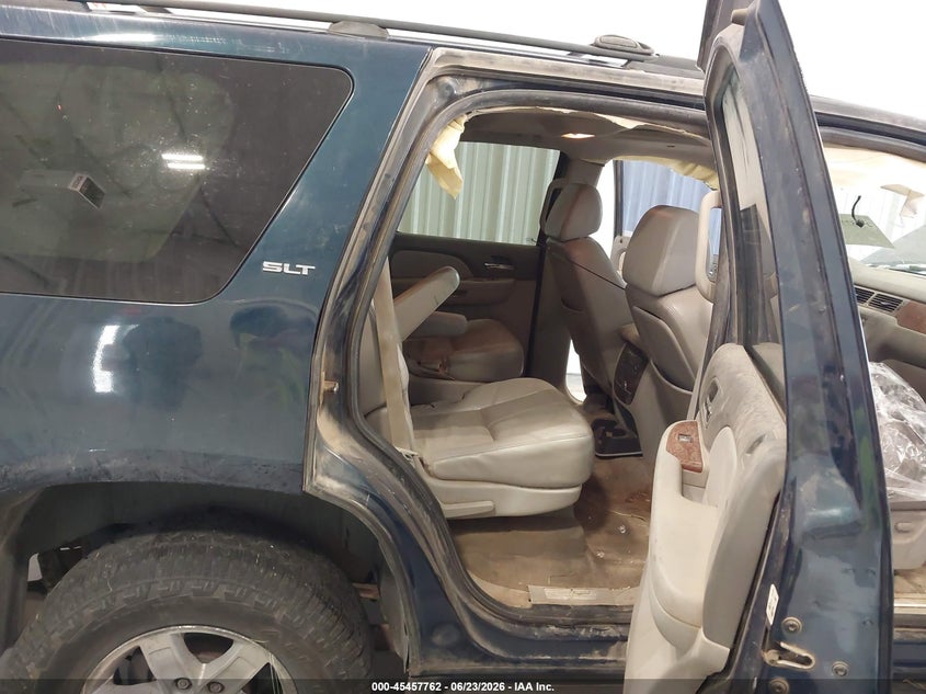 2007 GMC YUKON auction photo 8