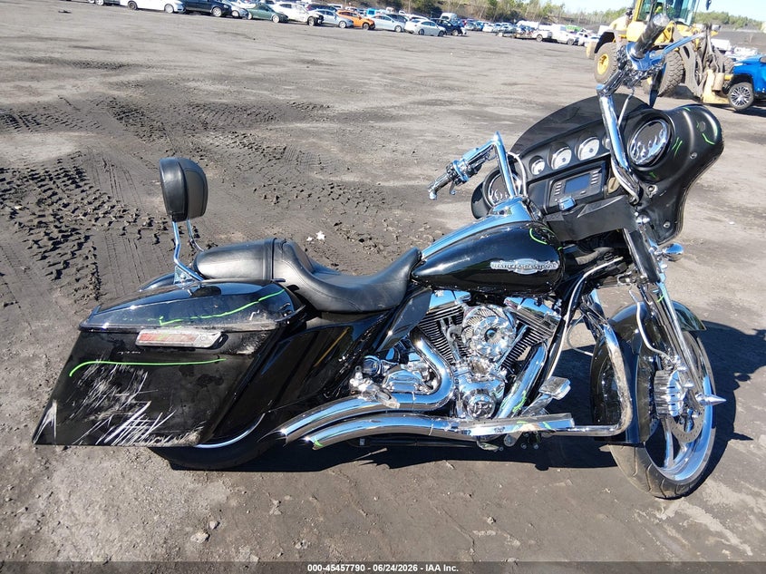 2014 Harley-Davidson Flhx Shrine Street Glide VIN: 1HD1KPM13EB701376 Lot: 45457790