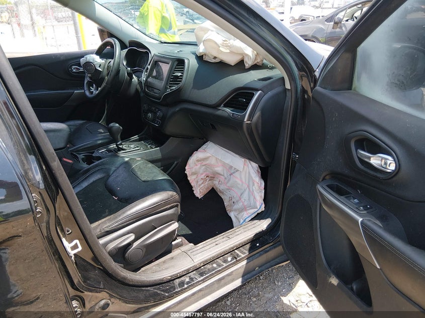 2019 JEEP CHEROKEE auction photo 5