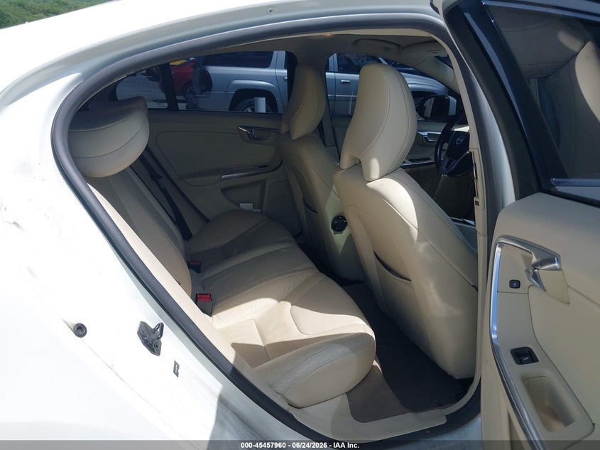 2012 VOLVO S60 auction photo 8