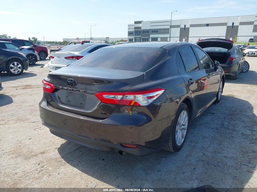 TOYOTA CAMRY - zdjęcie 4