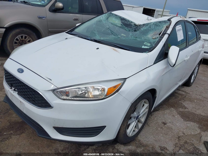 Vin: 1fadp3f25jl269897, lot: 45956219, ford focus se 20182