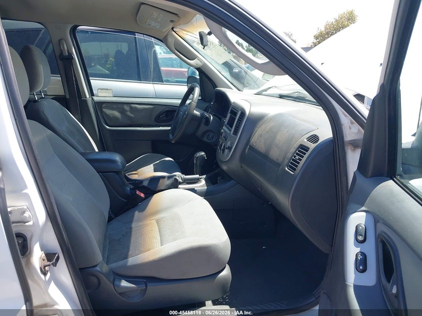 2005 FORD ESCAPE SPORT UTILITY VEHICLE 3.0L V-6 DOHC, 200HP