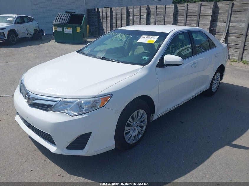 2014 Toyota Camry Le 4T4BF1FK8ER420824 photo 1